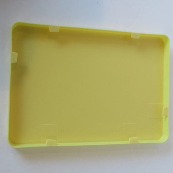 2.5 QT Old World Rose Presentable Serviceware RARE All YELLOW Rare - Picture 10 of 12